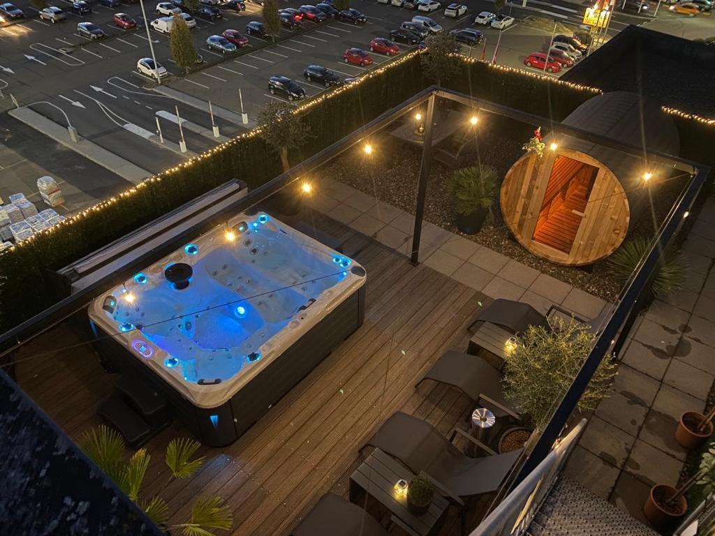 Wellness Dome Penthouse Suite Kerkrade Bagian luar foto